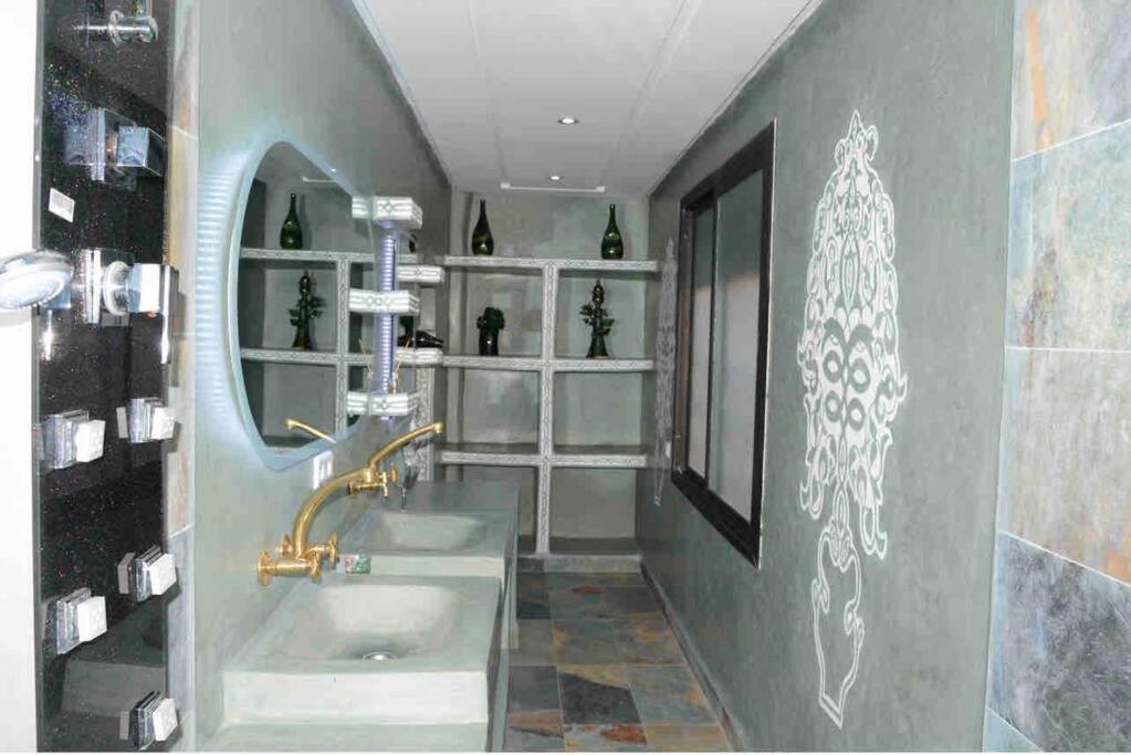Appartement Bien Situe A Gueliz Marrakesh Exterior foto